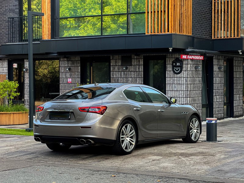 Maserati Ghibli