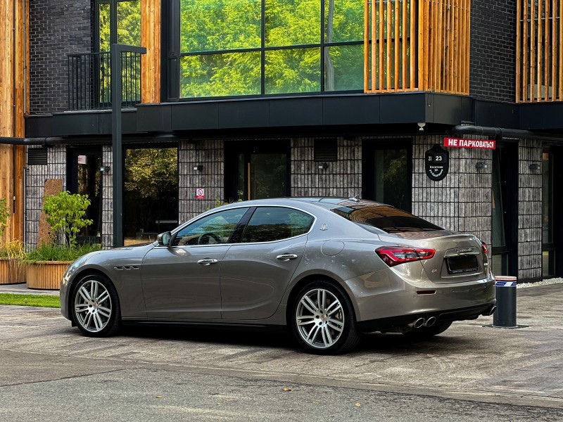 Maserati Ghibli