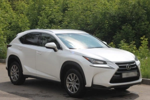 Lexus NX200