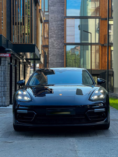 Porsche Panamera GTS new