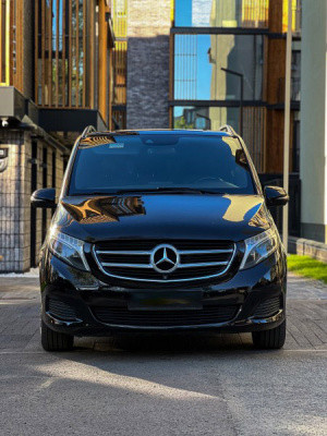 Mercedes-Benz V250d 4MATIC