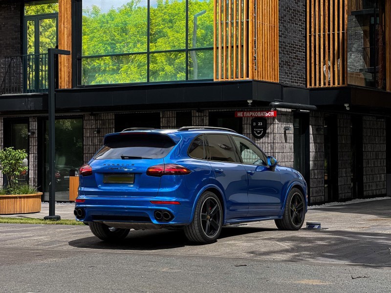 Porsche Cayenne GTS